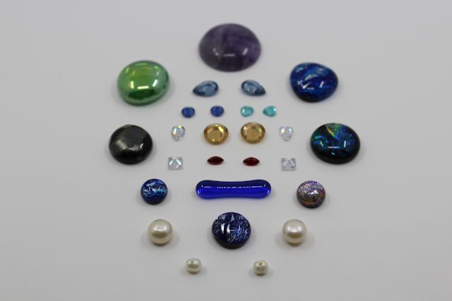 Steine, Zirkonia, Perlen
