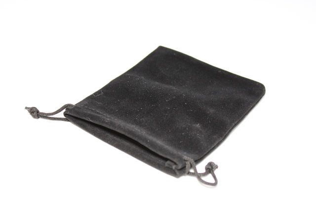 Schwarze Samt Säckli 10x12cm